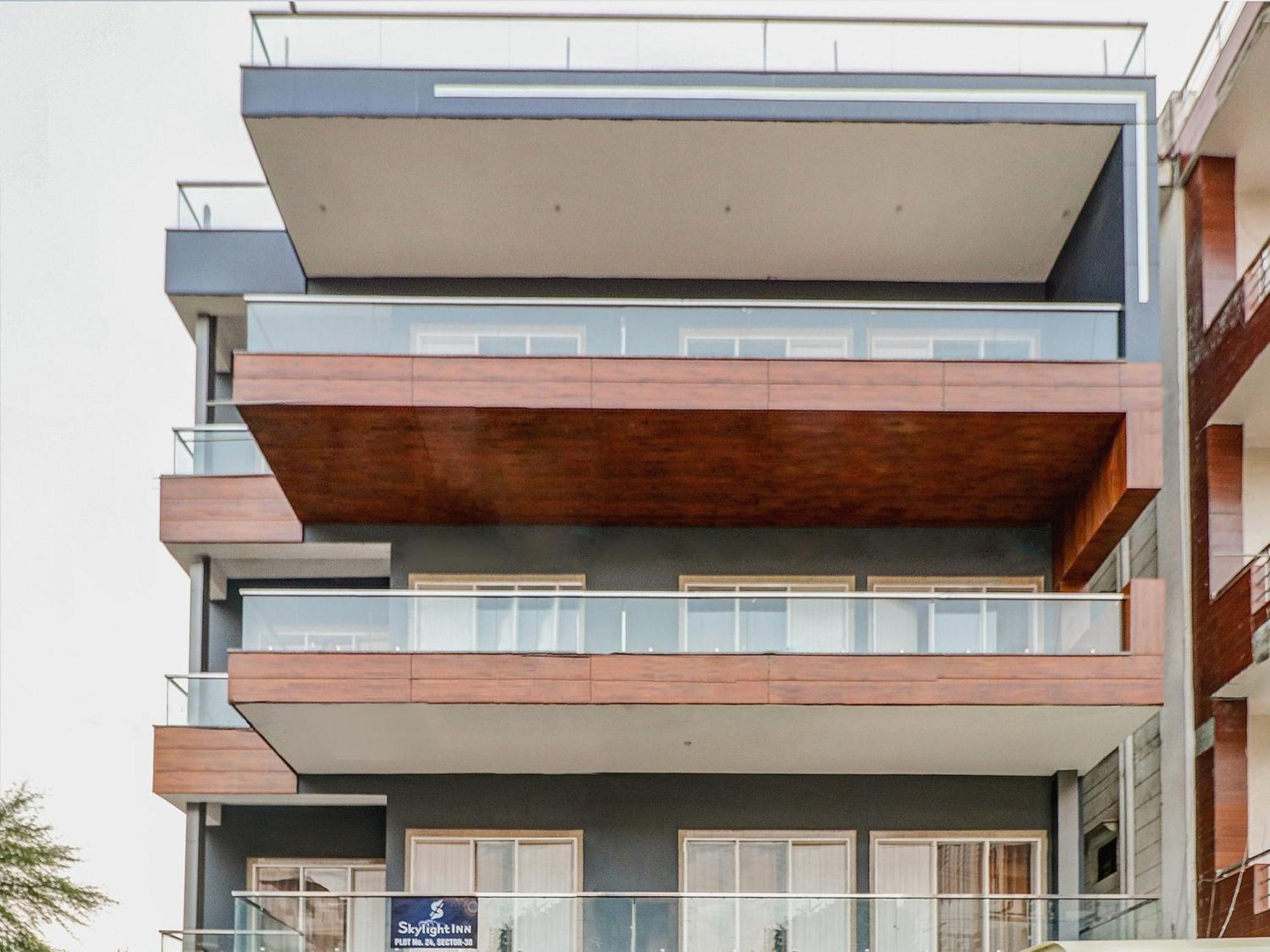 Hotel Townhouse Skylight Near Medanta Hospital Gurgaon Exterior foto